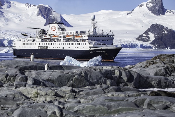 Intrepid Travel Antarctica_2020 21_Ocean Endeavour_INTREPID BRANDED