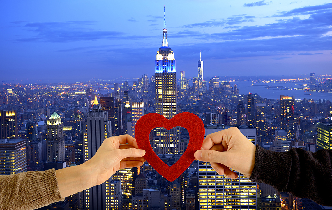 Valentine s Day concept in New York City_549707542