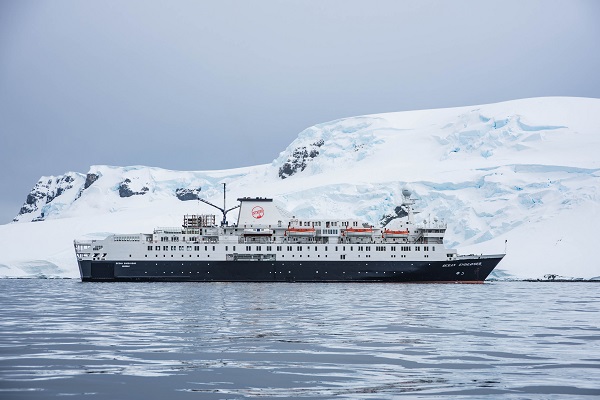 Intrepid Travel Antarctica_2020 21_Ocean Endeavour_DSC_2113_INTREPID