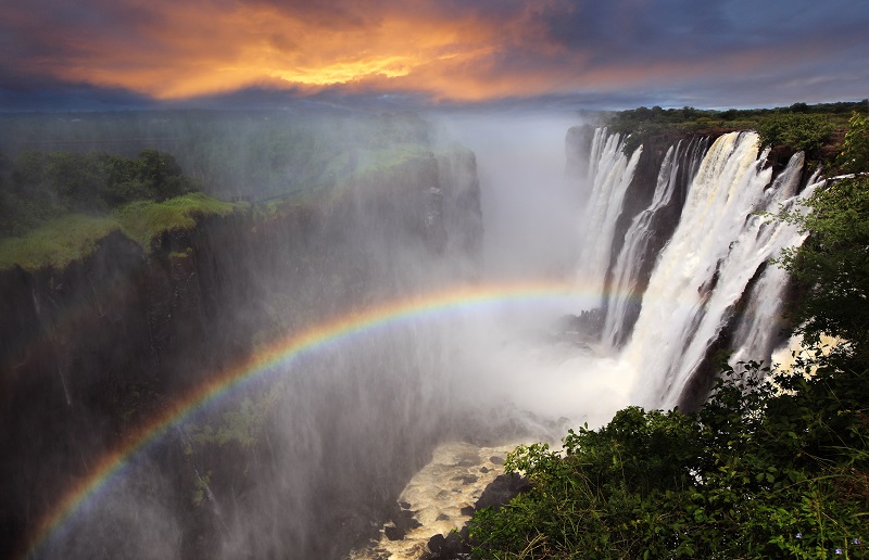 Zambia Victoria Falls_129335261