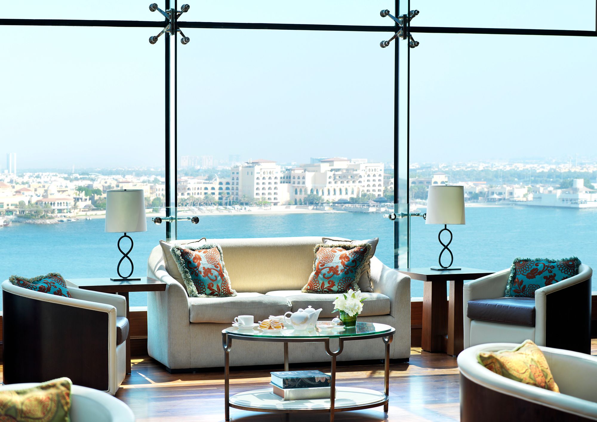 The Ritz-Carlton Abu Dhabi, Grand Canal Abu Dhabi